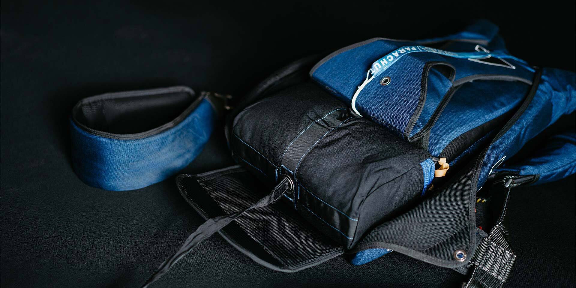 travel parachute systems